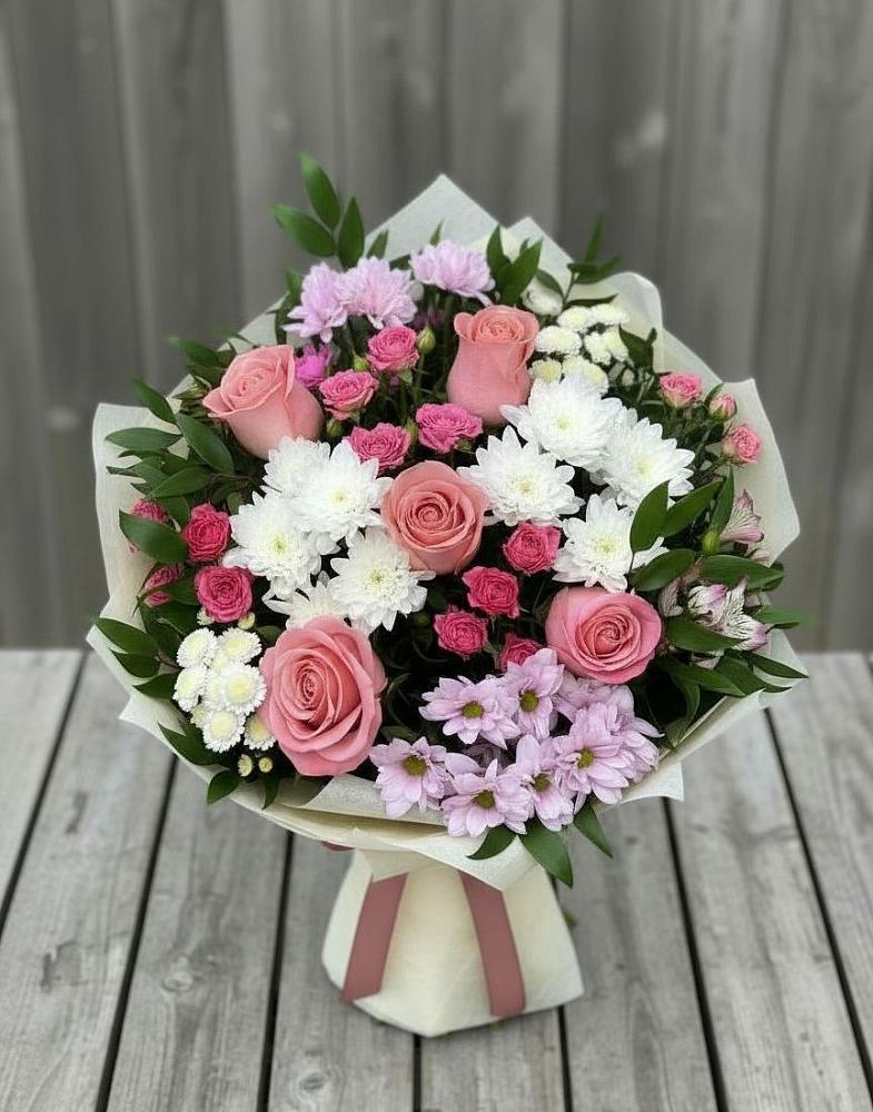 Букет цветов из: Альстромерии, Гвоздики, Розы и Хризантемы в Сельцо Ленинградская область