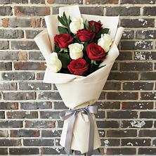 Букет цветов из:  Розы в Сельцо Ленинградская область