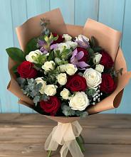 Букет цветов из:  Розы и Альстромерии в Сельцо Ленинградская область