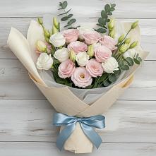 Букет цветов из:  Лизиантусы #REPLACE_PRED# Сельцо Ленинградская область