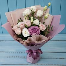 Букет цветов из:  Розы и Лизиантусы в Сельцо Ленинградская область