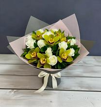 Букет цветов из:  Орхидеи и Розы #REPLACE_PRED# Сельцо Ленинградская область