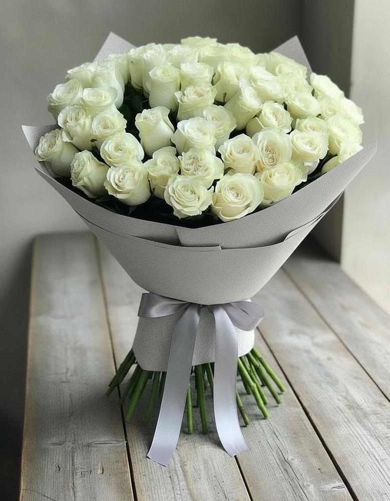 Букет 35 Белых роз в Сельцо Ленинградская область