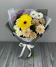 Букет цветов из:  Розы, Герберы и Хризантемы в Сельцо Ленинградская область