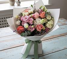 Букет цветов из:  Розы, Лизиантусы и Гвоздики #REPLACE_PRED# Сельцо Ленинградская область