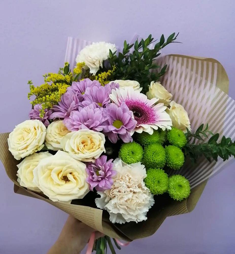 Букет цветов из: Хризантемы, Розы, Гвоздики и Герберы в Сельцо Ленинградская область