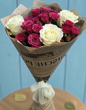 Букет цветов из:  Розы в Сельцо Ленинградская область