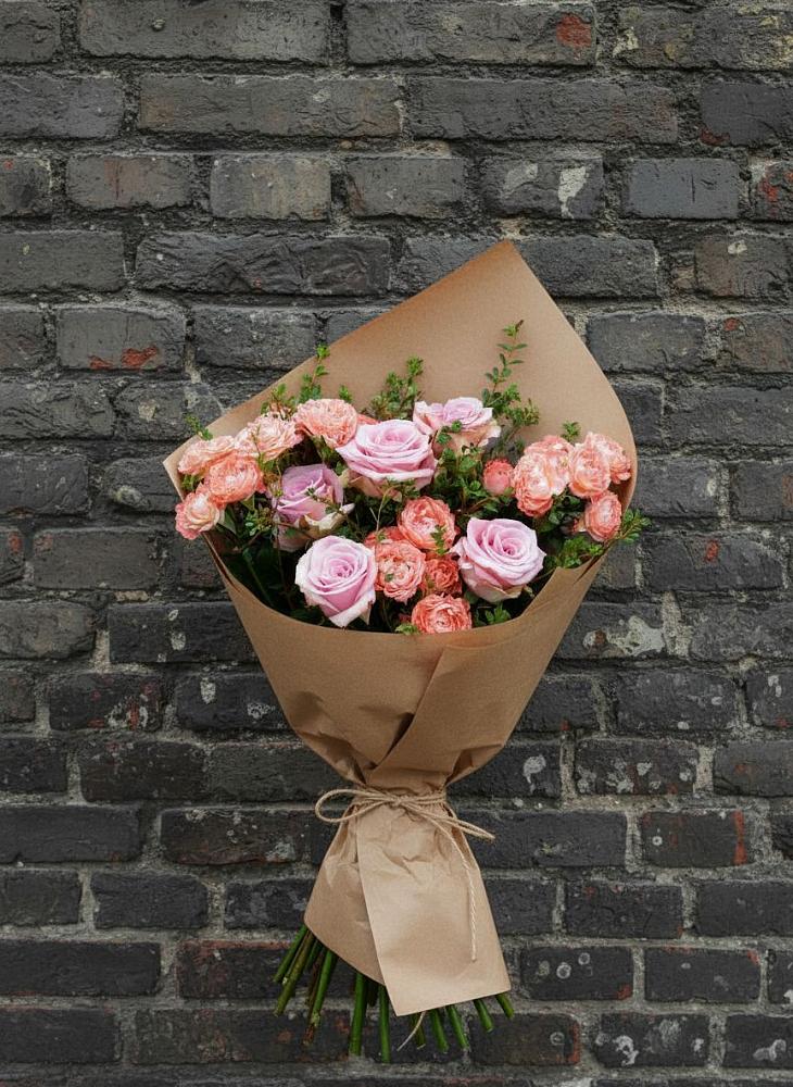 Букет цветов из: Розы в Сельцо Ленинградская область