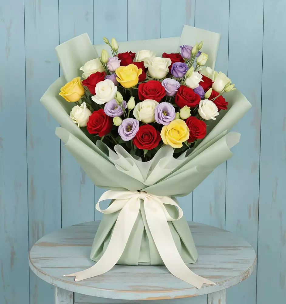 Букет цветов из: Розы в Сельцо Ленинградская область