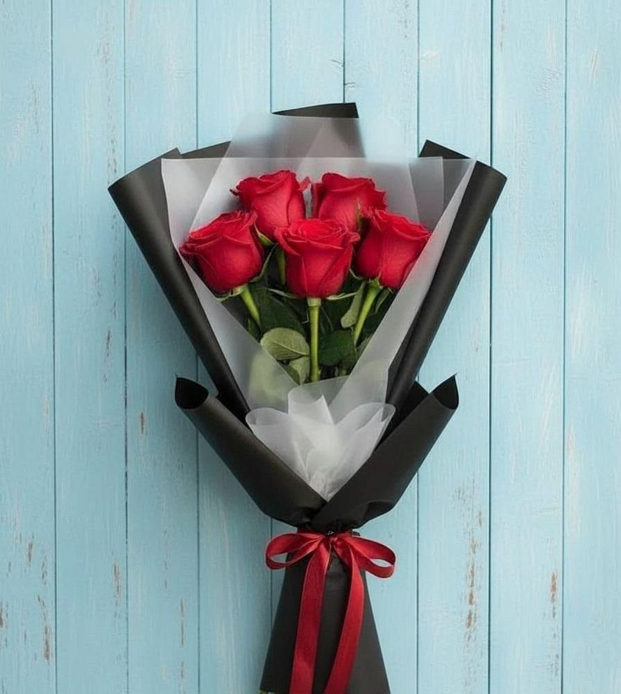 Букет цветов из: Розы в Сельцо Ленинградская область